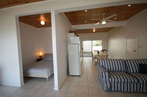 LJ Hooker Goolwa Holiday Rentals - 42 Underwood Avenue, Goolwa Beach - Accommodation Mermaid Beach 7