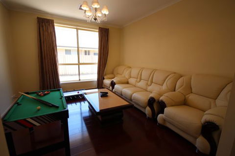 LJ Hooker Goolwa Holiday Rentals - 42 Underwood Avenue, Goolwa Beach - Accommodation Mermaid Beach 17