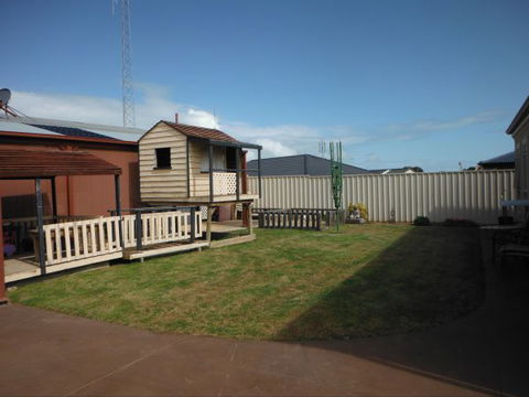 New Ladsys - Accommodation Mermaid Beach 2