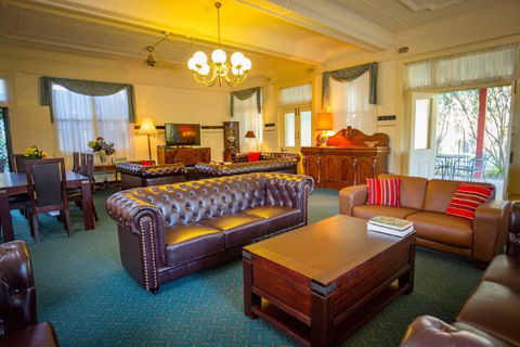 Abernethy House - Accommodation Mermaid Beach 3