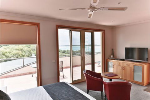 Eugenie's Luxury Accommodation - Accommodation Mermaid Beach 1