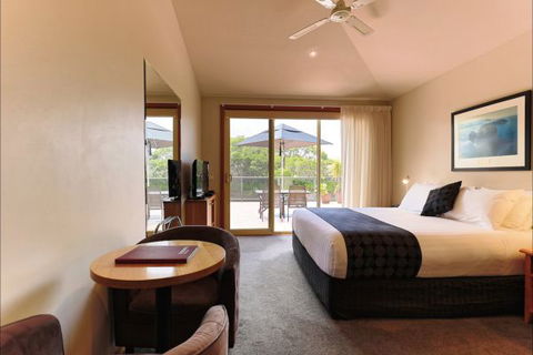 Eugenie's Luxury Accommodation - Accommodation Mermaid Beach 5
