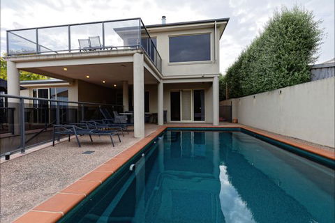 Eugenie's Luxury Accommodation - Accommodation Mermaid Beach 8