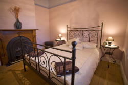 Florennes Heritage Cottage - Accommodation Mermaid Beach 5