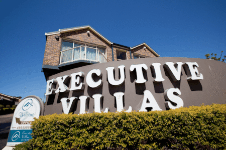 Jesmond Executive Villas - Accommodation Mermaid Beach