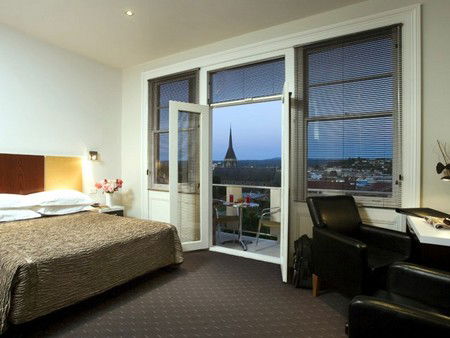 Auldington - Accommodation Mermaid Beach 2