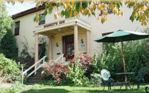 Bonney's Inn - Accommodation Mermaid Beach