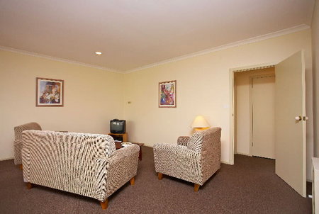 Quest Trinity House - Accommodation Mermaid Beach 4