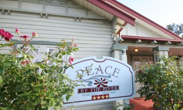 Peace By The River Homestay - Accommodation Mermaid Beach 0