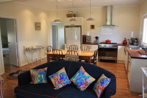 Rabbiter's Hut - Accommodation Mermaid Beach 2