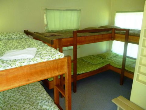 Christmas Creek Cafe` And Cabins - Accommodation Mermaid Beach 4