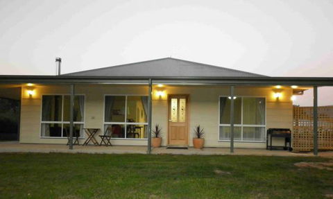Brookfield Guesthouse - Accommodation Mermaid Beach 1