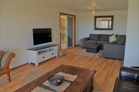 Coongalena View - Accommodation Mermaid Beach 5