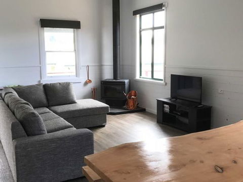 Derby Digs Cottage - Accommodation Mermaid Beach 5