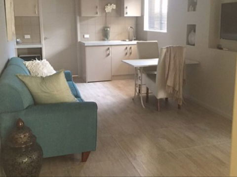 Kindred Studio Apartments - Accommodation Mermaid Beach 0