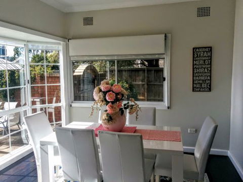 Magnolia Corner - Accommodation Mermaid Beach 7