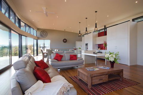 McLaren Eye - Accommodation Mermaid Beach 4