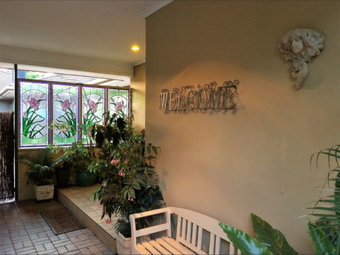 Palm Haven Bed And Breakfast - Accommodation Mermaid Beach 1