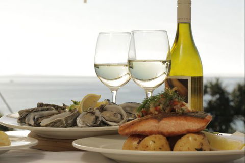Stradbroke Island Beach Hotel | Spa Resort - Accommodation Mermaid Beach 2