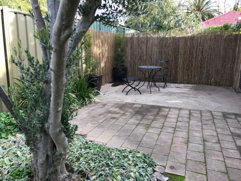 Townhouse On Deas - Accommodation Mermaid Beach 1