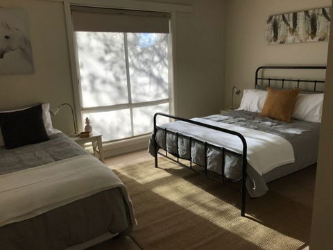 Townhouse On Deas - Accommodation Mermaid Beach 3