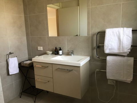 Townhouse On Deas - Accommodation Mermaid Beach 4