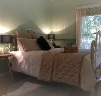 Telegraph Retreat Cottages - Accommodation Mermaid Beach