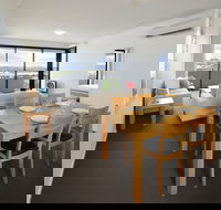 Apartments G60 Gladstone managed by Metro Hotels - Accommodation Mermaid Beach