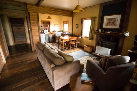 Brickendon Estate - Accommodation Mermaid Beach 7
