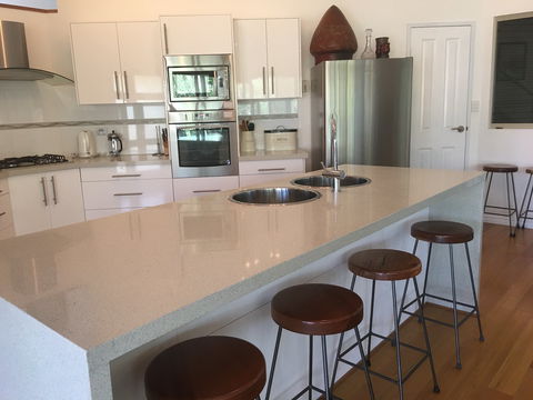 Kangaroo Hollow Preston Beach - Accommodation Mermaid Beach 2