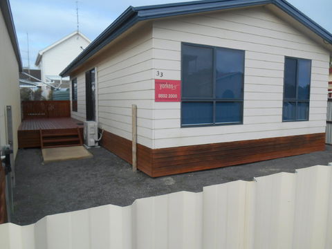 Laubelna's - Accommodation Mermaid Beach 0