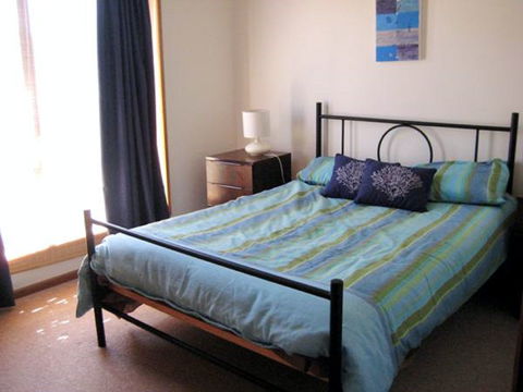 Laubelna's - Accommodation Mermaid Beach 4