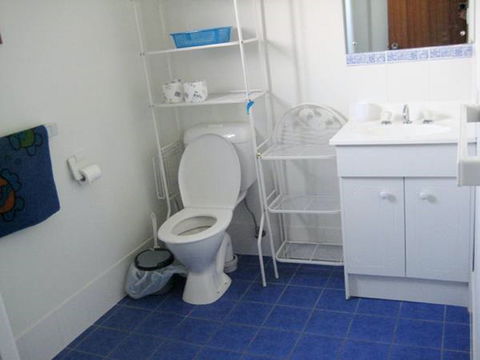 Laubelna's - Accommodation Mermaid Beach 7