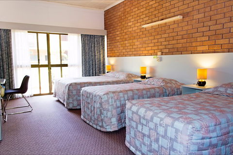 Litchfield Motel - Accommodation Mermaid Beach 3