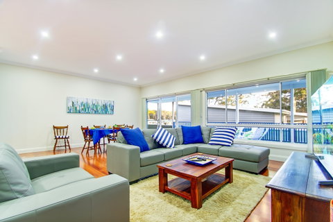 PJ's Hideaway - Accommodation Mermaid Beach 1