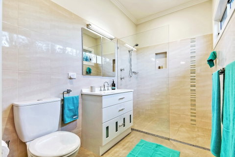 PJ's Hideaway - Accommodation Mermaid Beach 7