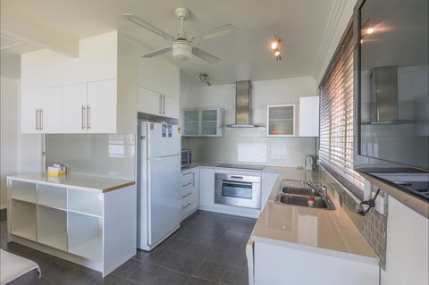 Serenity Now - Accommodation Mermaid Beach 4