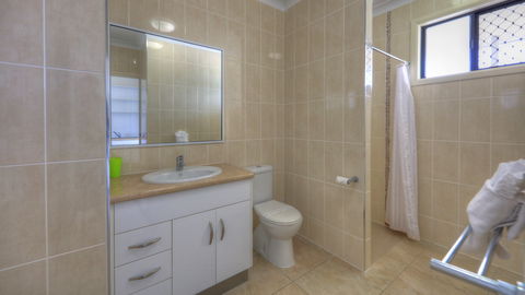 Sky View Units - Accommodation Mermaid Beach 1