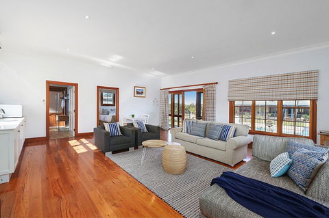 Stonegate - Accommodation Mermaid Beach 3