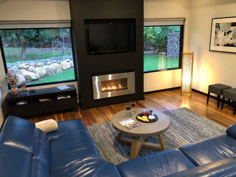 WA HomeStay - Accommodation Mermaid Beach 2