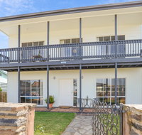10 Majory street Normanville - Accommodation Mermaid Beach