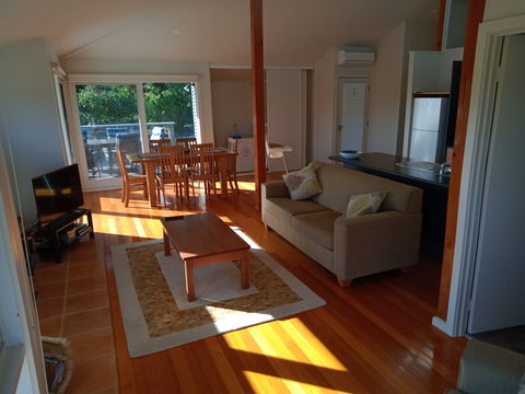 Butler's Bend Holiday Villa - Accommodation Mermaid Beach 7