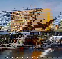 Cullen Bay Resorts - Accommodation Mermaid Beach