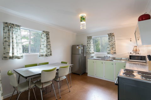 Curlew Shack - Accommodation Mermaid Beach 1