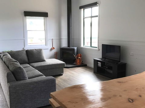 Derby Digs Cottage - Accommodation Mermaid Beach 4