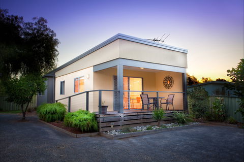 Murray Rest Cottages - Accommodation Mermaid Beach 0