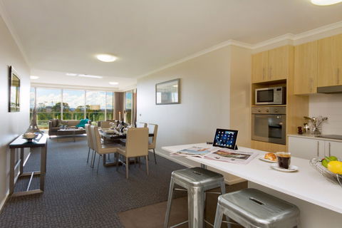 Pacific Suites Canberra - Accommodation Mermaid Beach 4