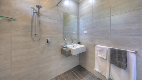 Paruna Motel - Accommodation Mermaid Beach 4
