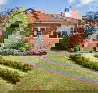 The Yellow Door Guesthouse - Accommodation Mermaid Beach