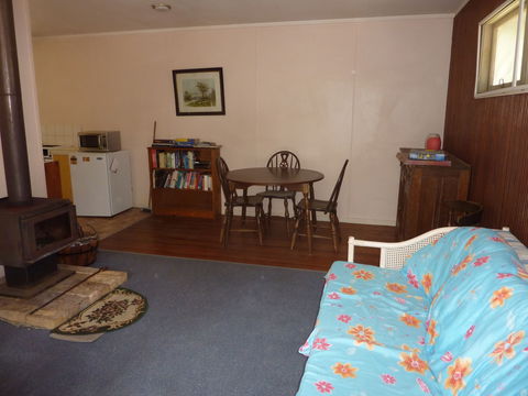 Acacia Cottages - Accommodation Mermaid Beach 0